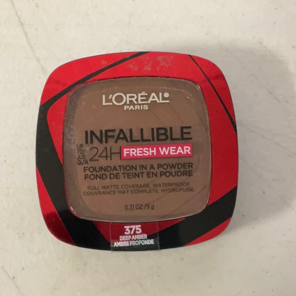 L'Oréal Paris' Infallible 24H Fresh Wear Foundation Powder in 375